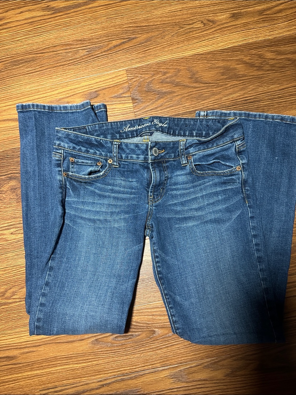American Eagle Favorite Boyfriend Jeans - Medium Wash Blue Denim Vintage 2009